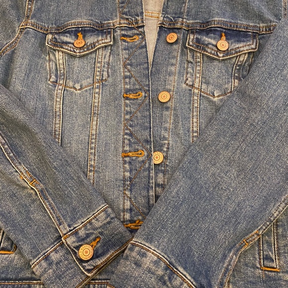 Size Small Old Navy Jean Jacket - Picture 7 of 7